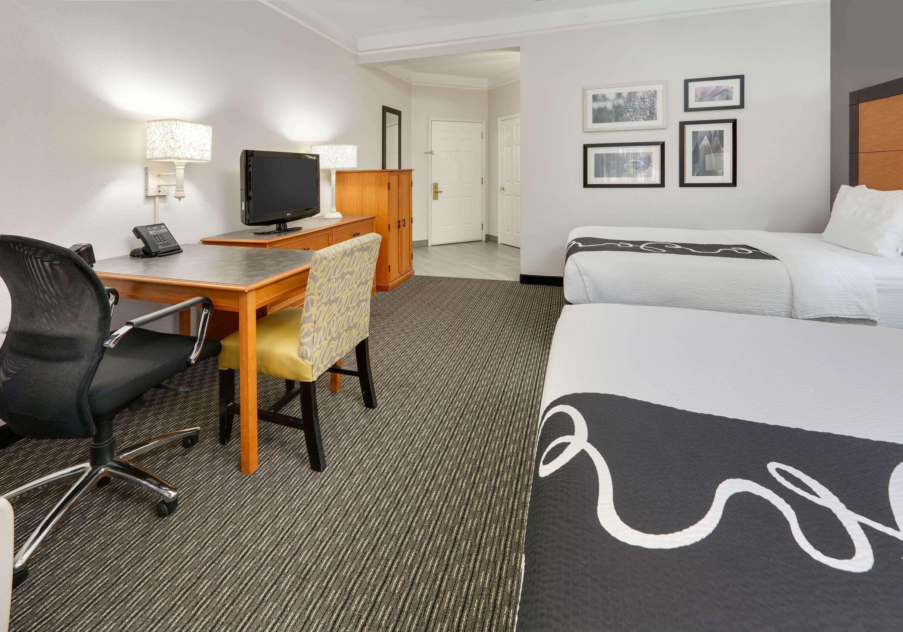 La Quinta By Wyndham Dallas - Addison Galleria מראה חיצוני תמונה