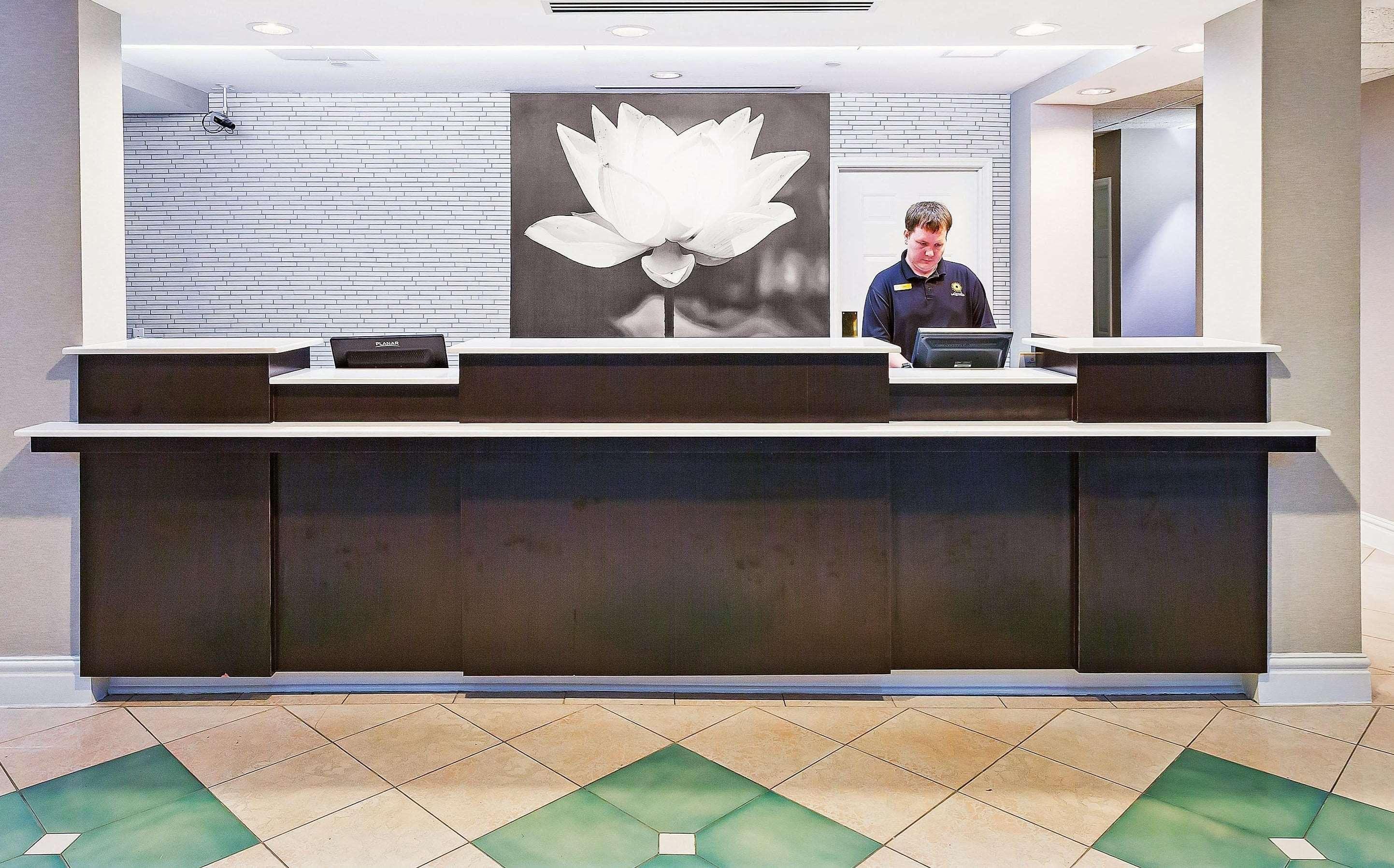 La Quinta By Wyndham Dallas - Addison Galleria מראה חיצוני תמונה
