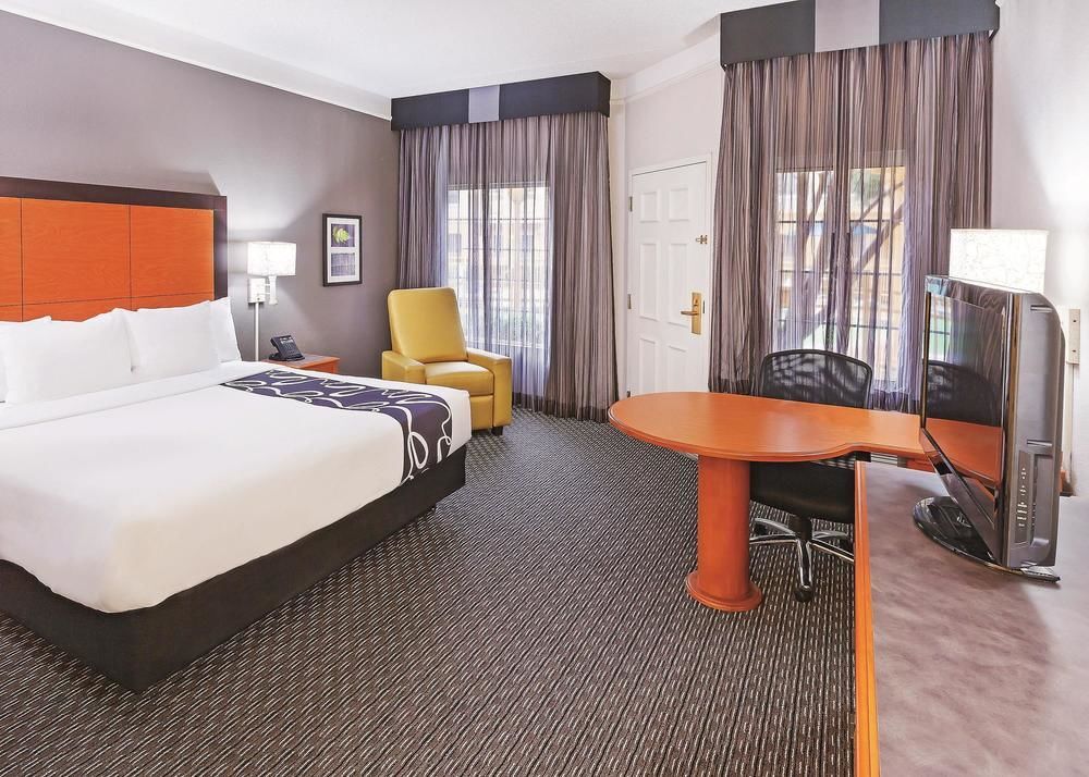 La Quinta By Wyndham Dallas - Addison Galleria מראה חיצוני תמונה